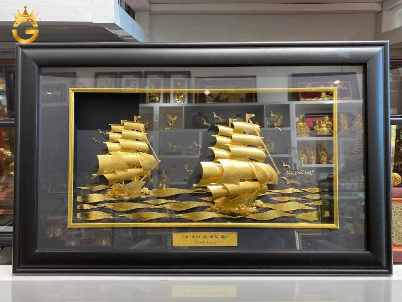 Có nên mua tranh vàng 24k đôi thuyền buồm làm quà tặng tân gia?