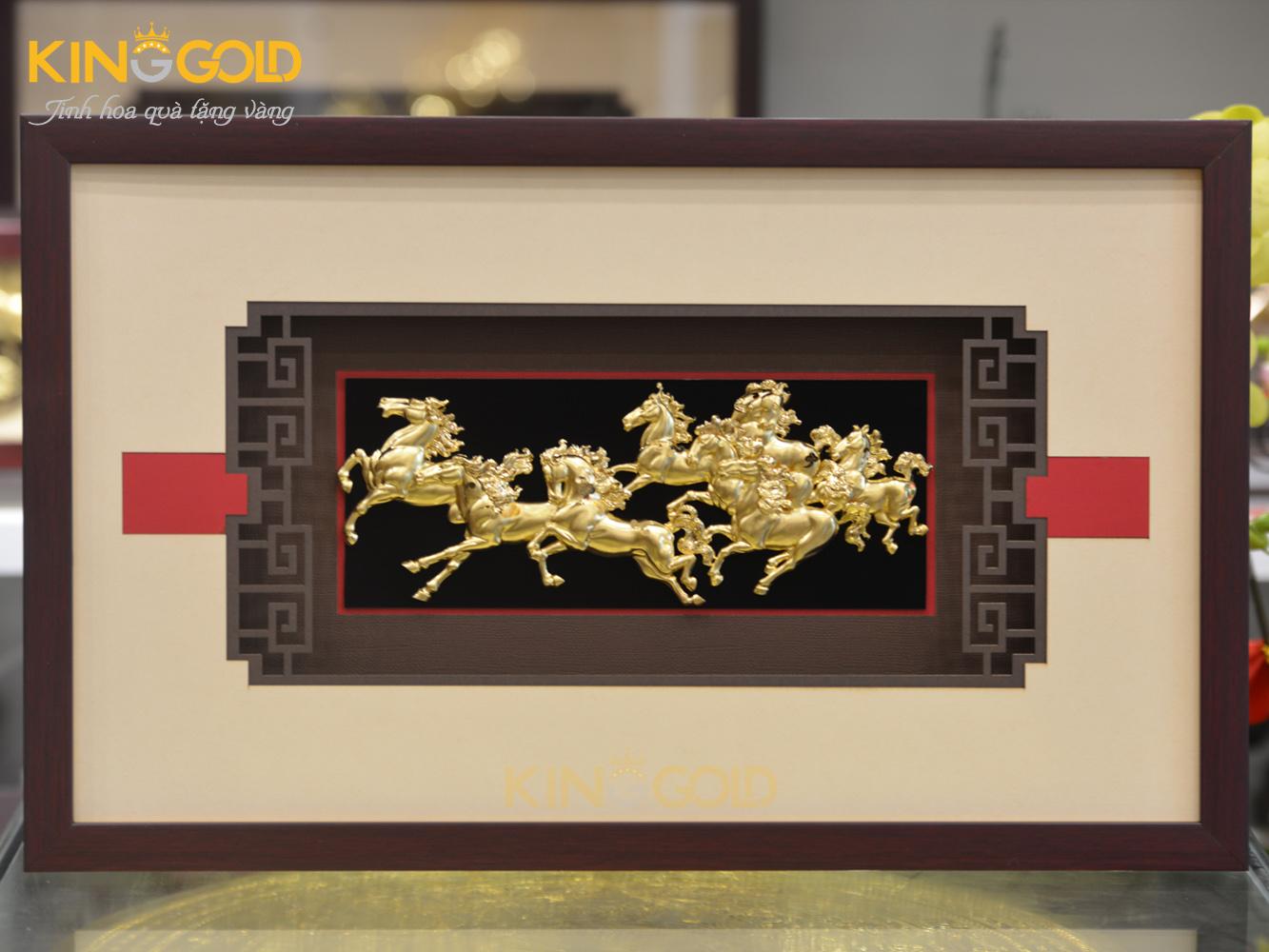 Top 3 bức tranh vàng trang trí tư gia được yêu thích nhất tại King Gold Art