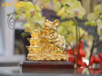 Tượng chuột tài lộc bên Kim Nguyên Bảo dát vàng- quý linh dát vàng