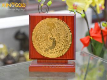 Biểu trưng mặt trống đồng mạ vàng sang trọng- quà tặng doanh nghiệp