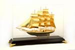 Các mẫu thuyền buồm mạ vàng 18k, 24k trang trí phong thủy