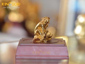 Tượng khỉ bằng đồng mạ vàng 24k- quà tặng ý nghĩa tặng sếp tuổi Thân